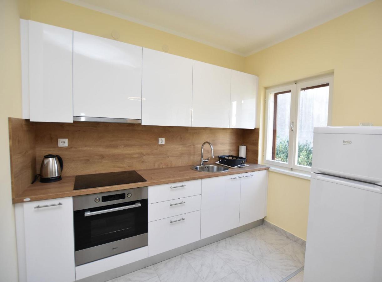 Apartment Ruzica Примоштен Экстерьер фото