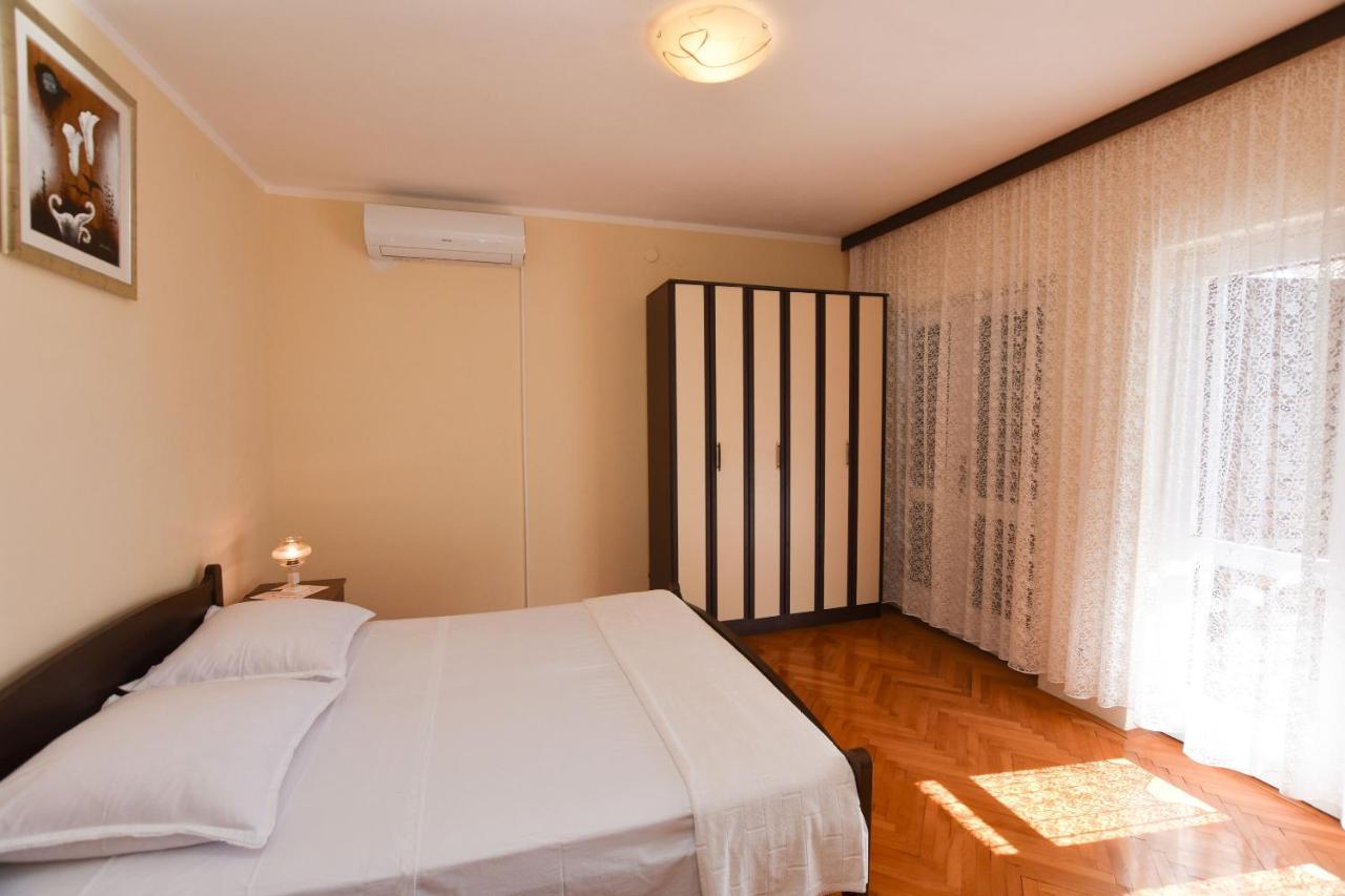 Apartment Ruzica Примоштен Экстерьер фото