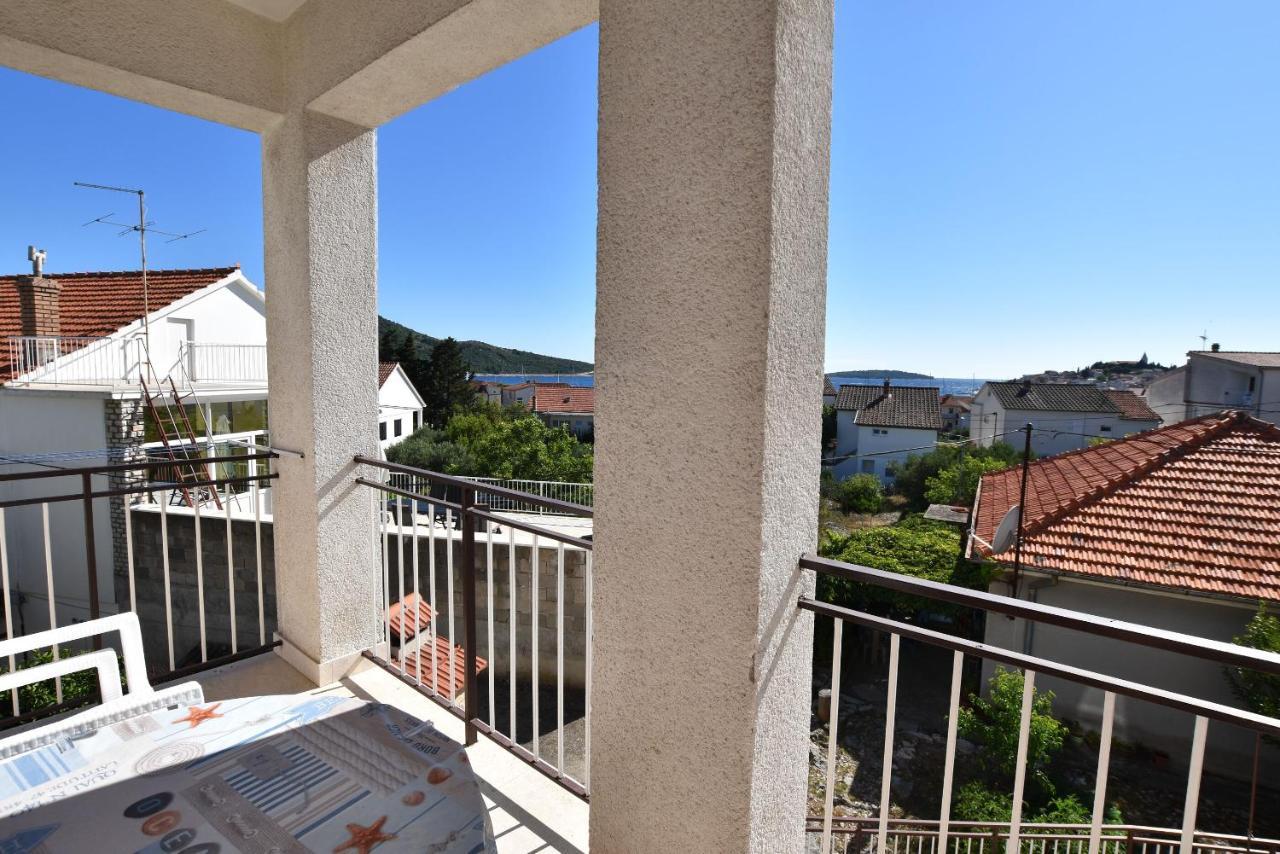 Apartment Ruzica Примоштен Экстерьер фото