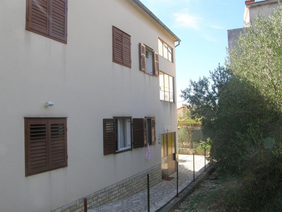 Apartment Ruzica Примоштен Экстерьер фото
